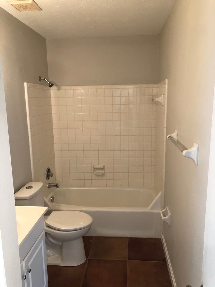 1599 Coombs Dr #2 - Photo 7 of 14