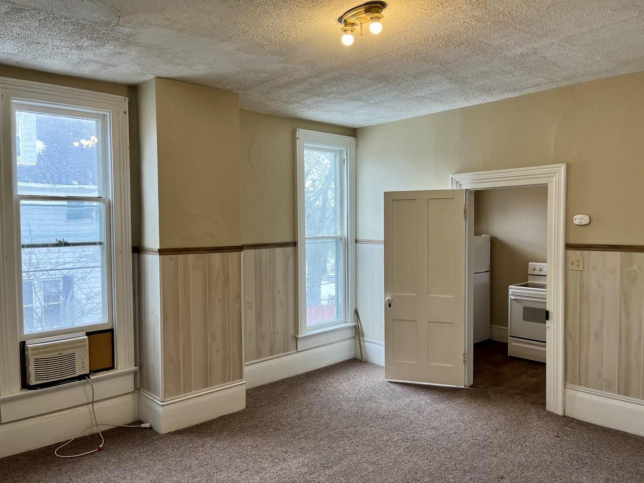 445 East Jackson Street #A - Photo 4 of 10