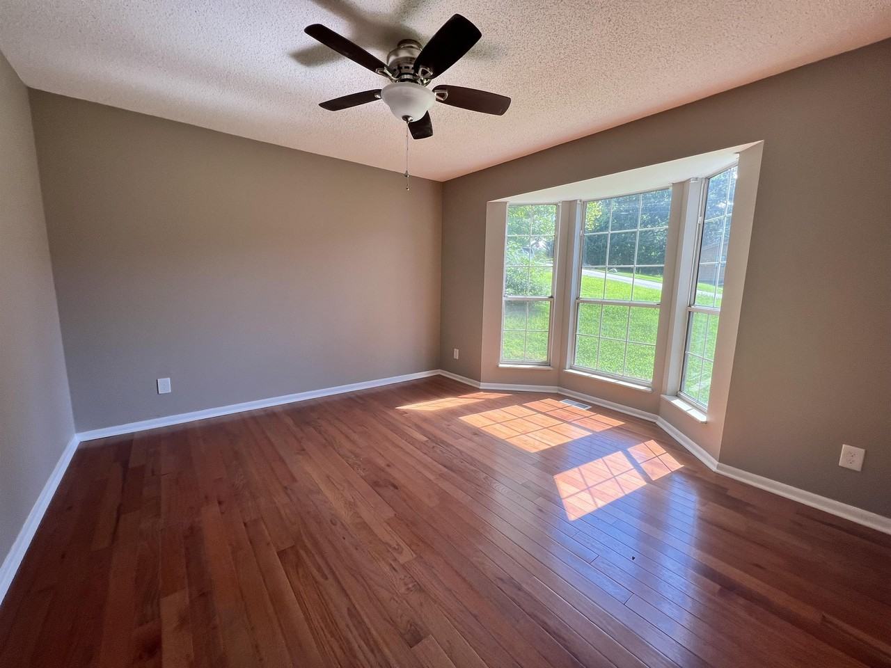 2025 Canby Hills Rd - Photo 3 of 26