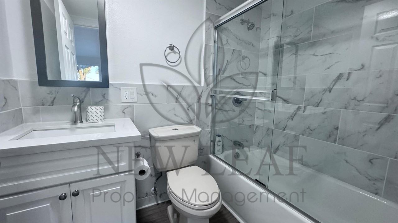 759 N Caswell Ave #D - Photo 6 of 21