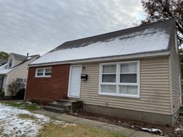 featured image of 912 Davis Ave