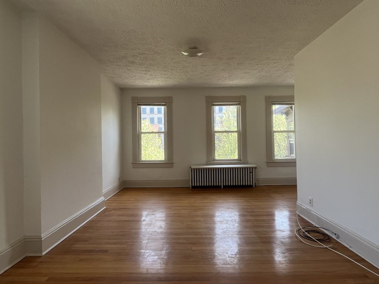 37 Hungerford St #3 - Photo 3 of 12