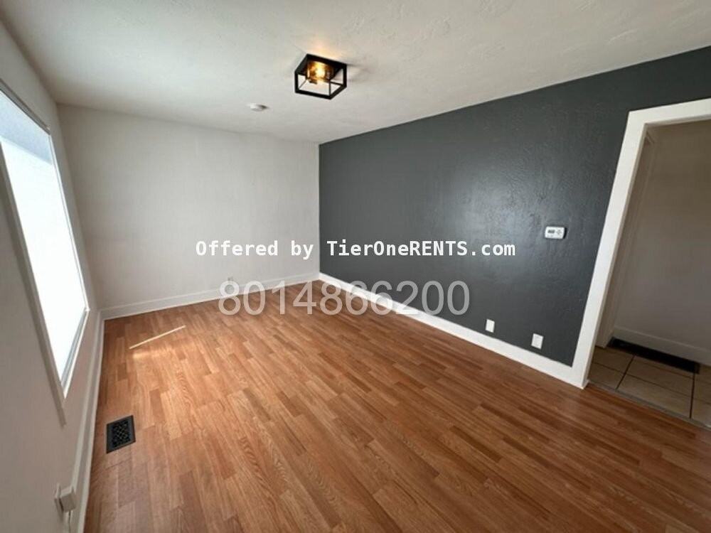 32 W Grove Ave - Photo 3 of 17