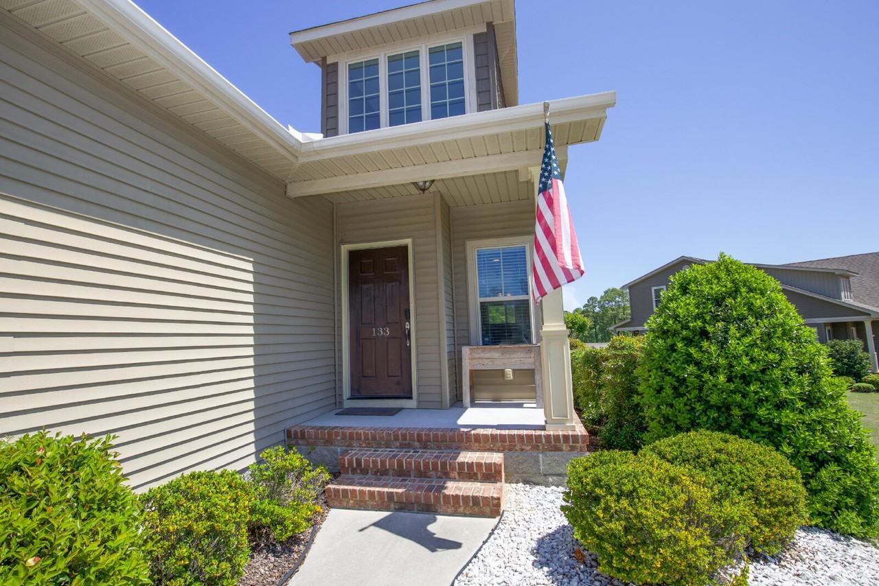 133 Cypress Cir - Photo 3 of 48