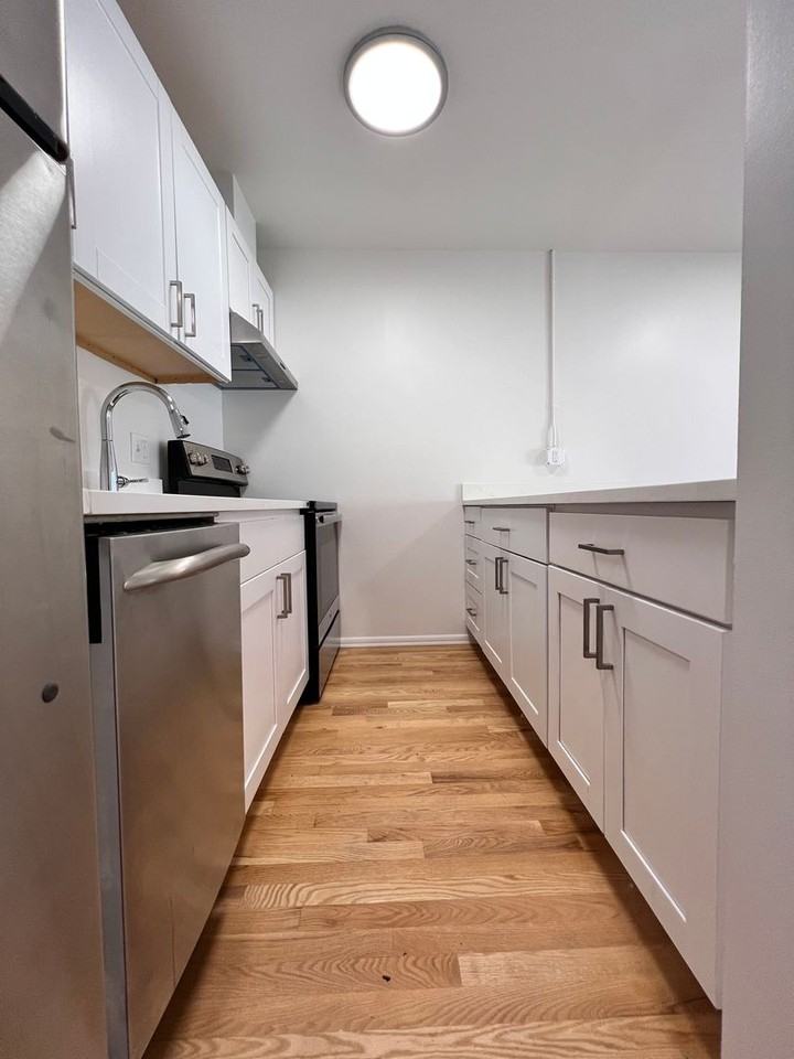 1000 1st Ave W - Photo 7 of 13