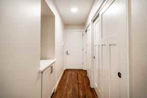 featured image of 2600 E Kenwood Blvd