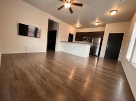 featured image of 1014 E Walnut St