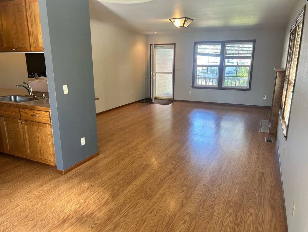 303 Nooksack Ave - Photo 2 of 18