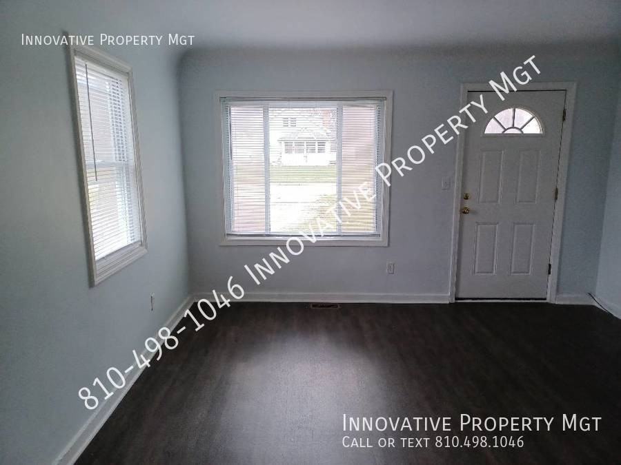 523 Pine St - Photo 2 of 10