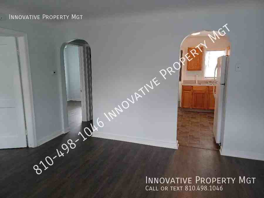 523 Pine St - Photo 3 of 10