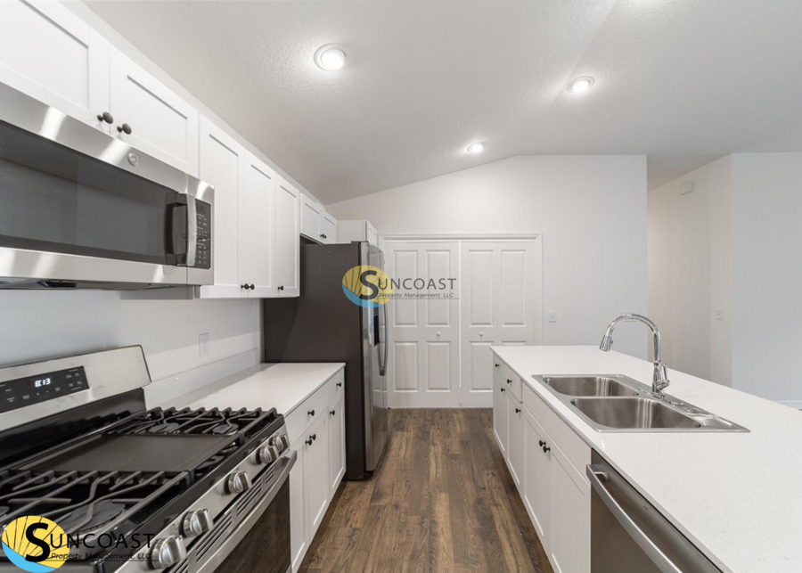 1251 Shayla Ter - Photo 3 of 16