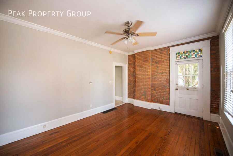 512 S Lazelle St - Photo 3 of 16