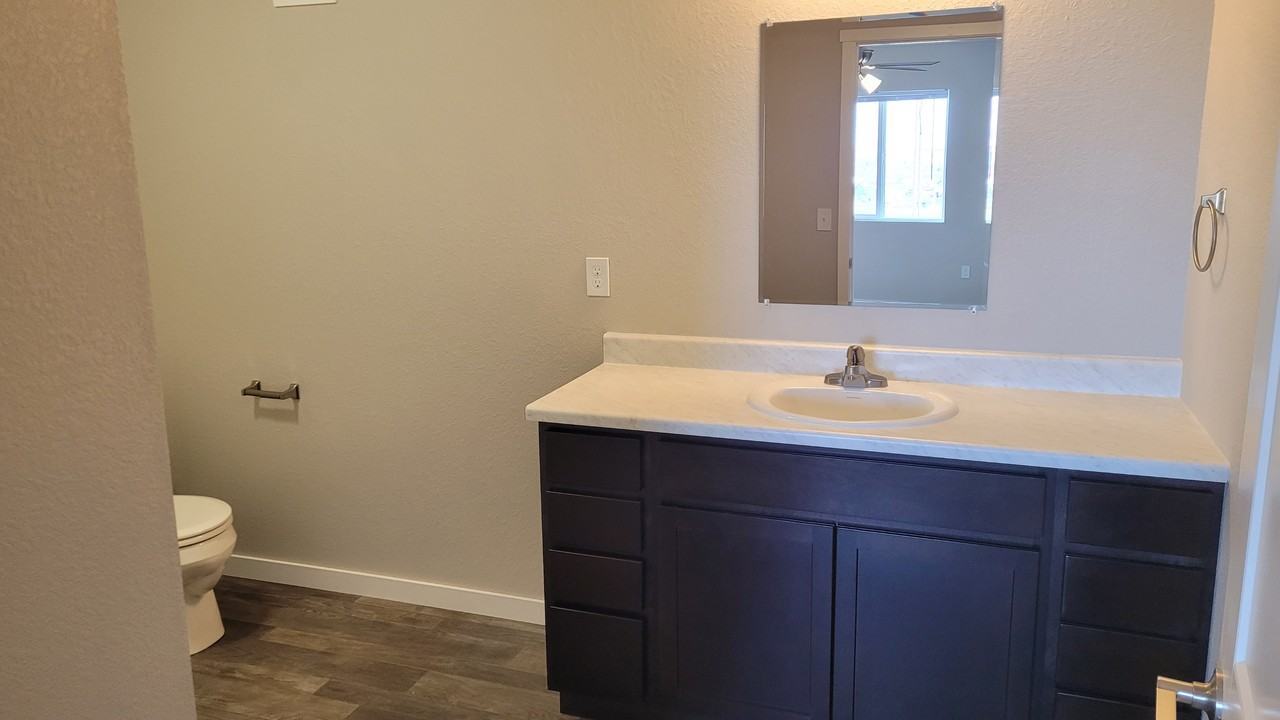 Cheyenne Blvd #12 - Photo 7 of 14