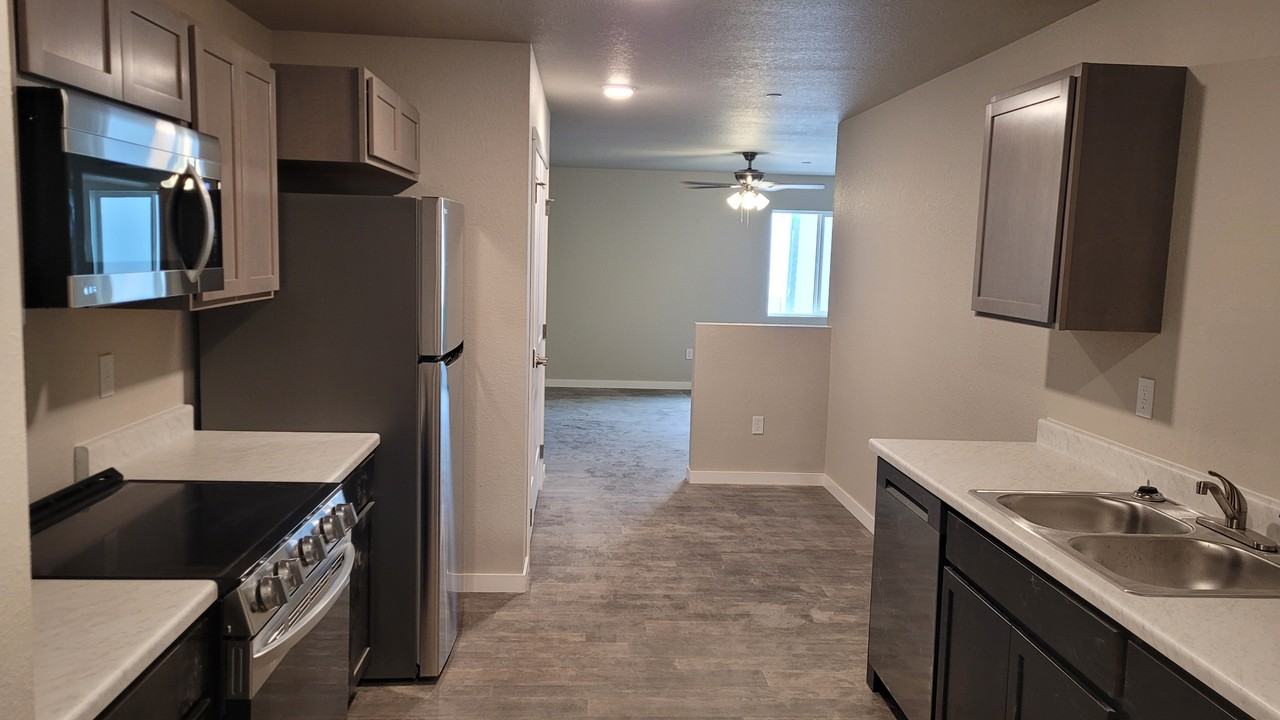 331B Cheyenne Blvd #13 - Photo 2 of 14