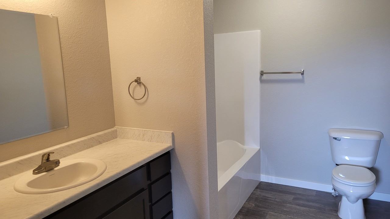 331B Cheyenne Blvd #13 - Photo 7 of 14