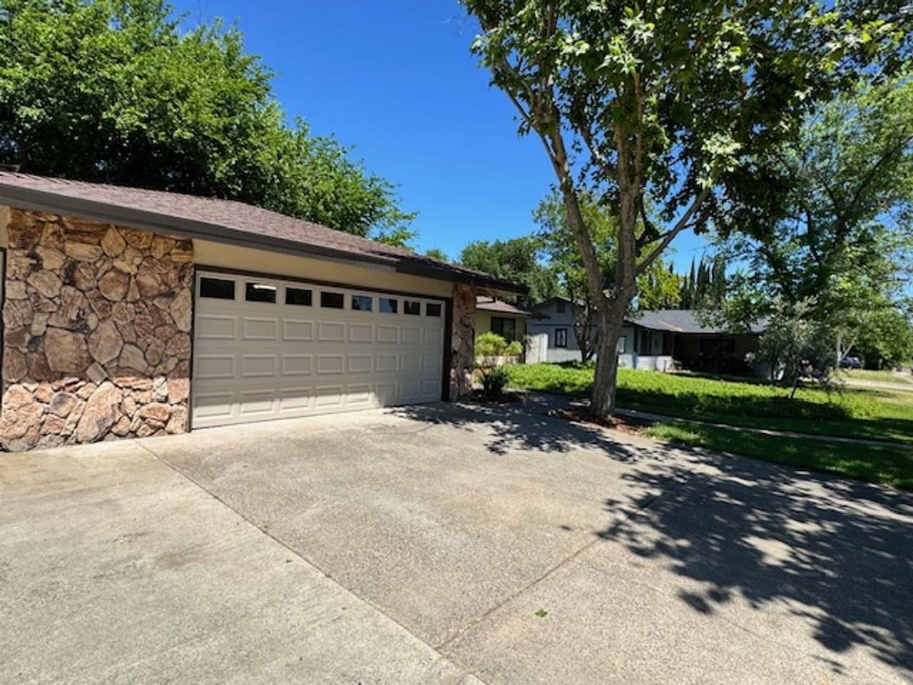 356 Rivella Vista Dr - Photo 3 of 50