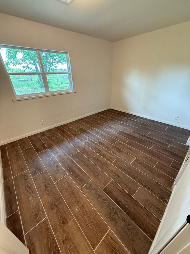 5406 S 17th Ter - Photo 5 of 13