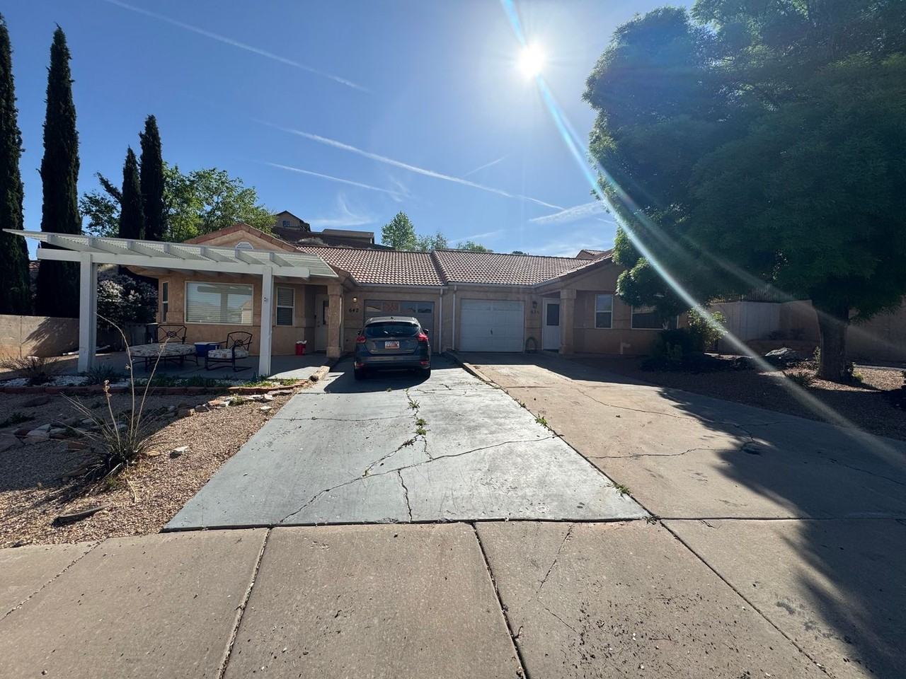 636 N 220 W - Photo 2 of 22