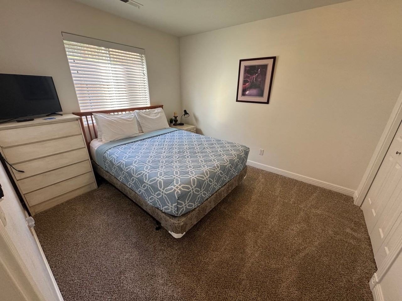 636 N 220 W - Photo 7 of 22