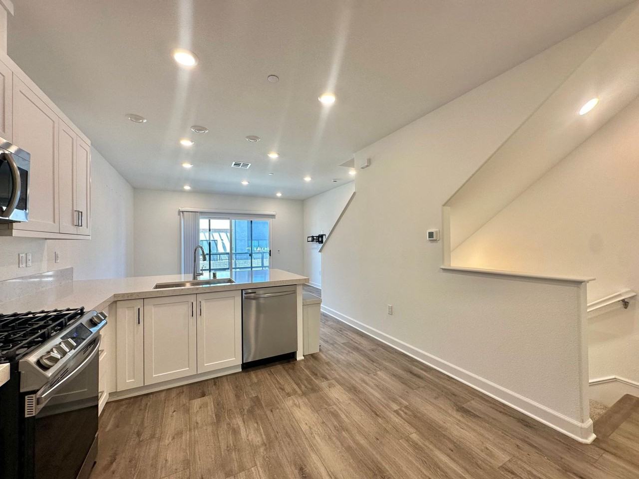 2055 Vela Ln - Photo 2 of 33