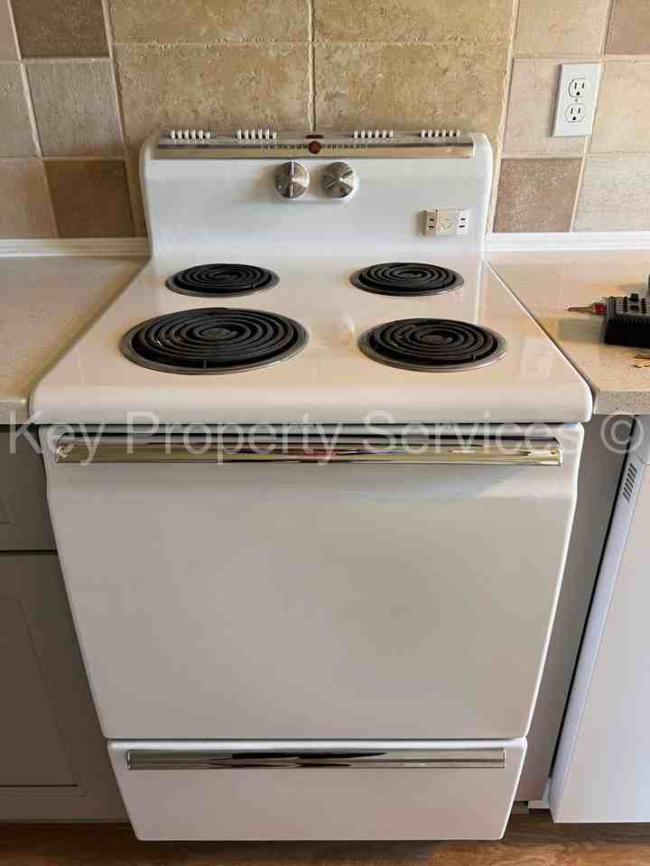 208 Buckeye St #B - Photo 6 of 14