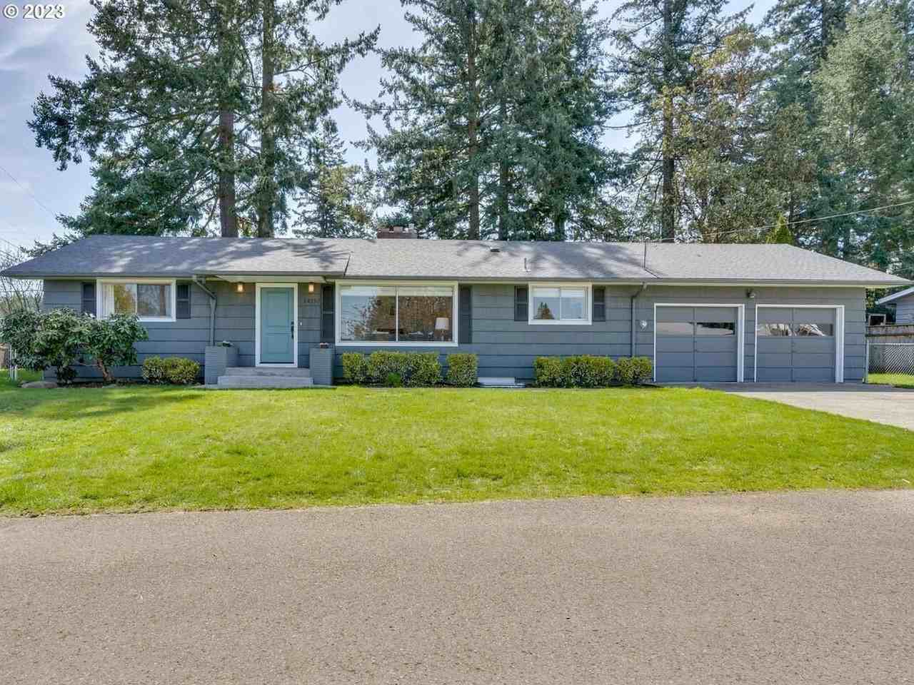 14150 Ne Eugene Ct - Photo 2 of 26