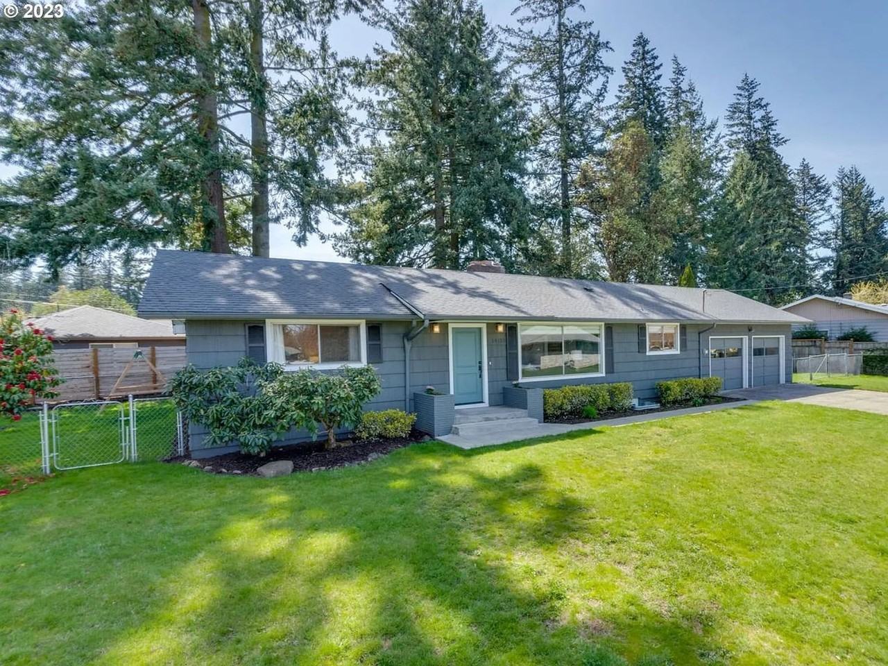 14150 Ne Eugene Ct - Photo 3 of 26