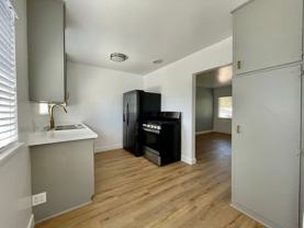 2604-2606 S Aviation Blvd - Photo 1 of 1