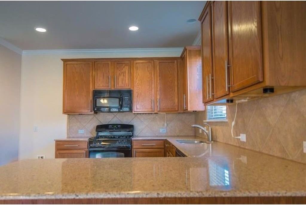 5812 Lodgestone Dr - Photo 2 of 29