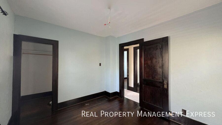 1000 West 5th Street - Photo 3 of 28