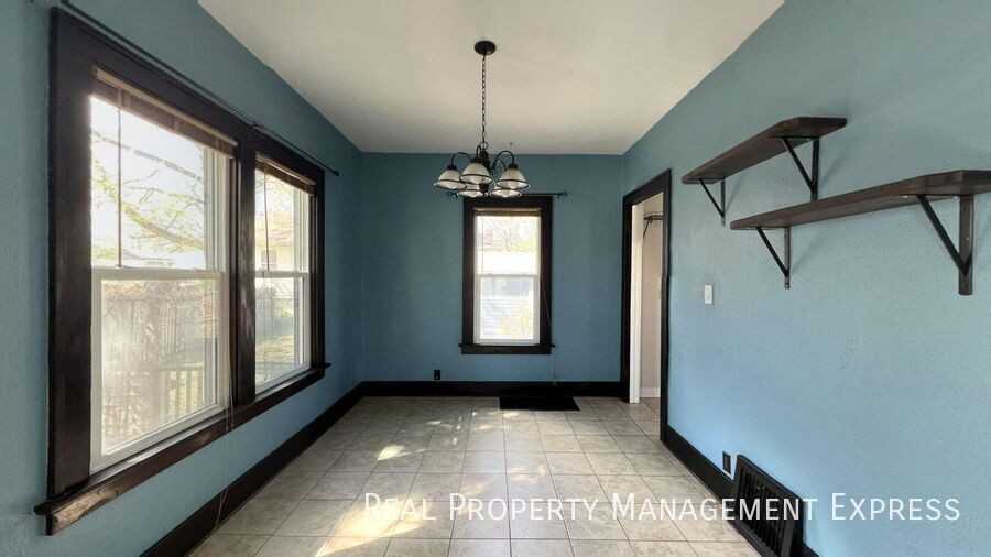 1000 West 5th Street - Photo 6 of 28