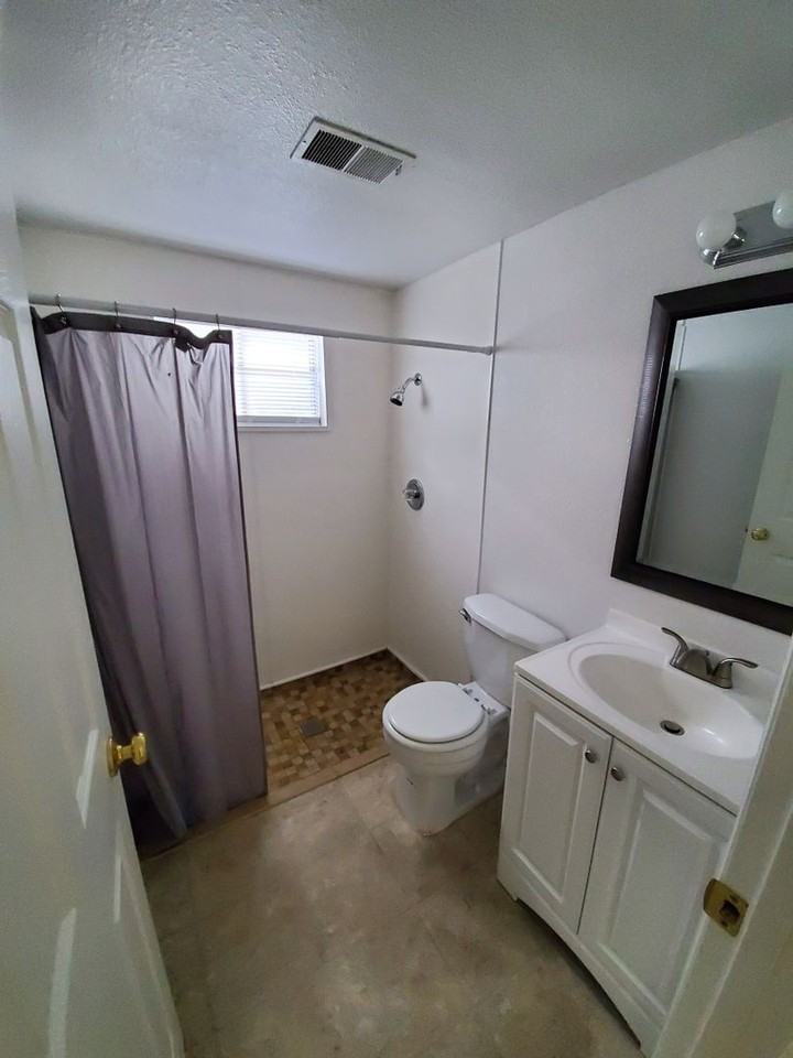 313 N Roosevelt Ave - Photo 7 of 7