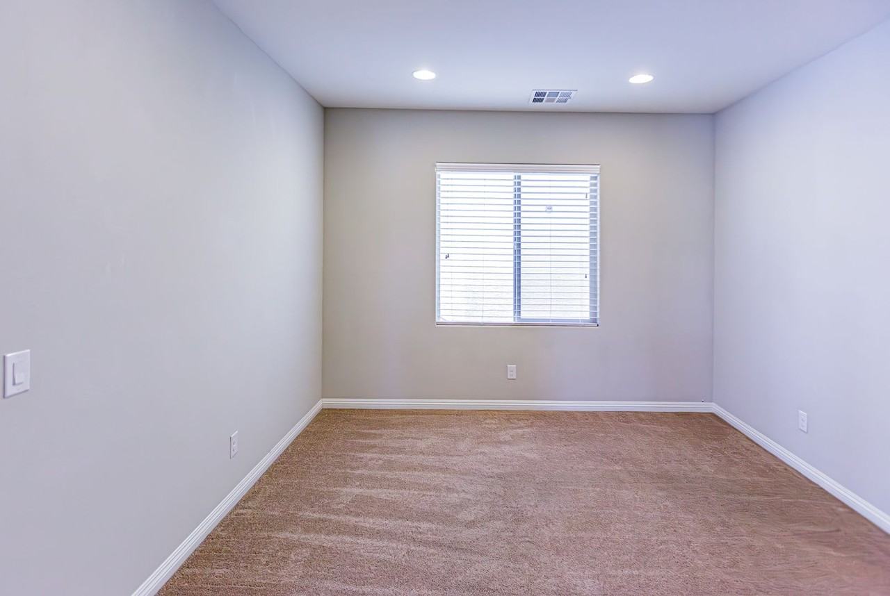 8538 Helvetia Ln - Photo 5 of 50