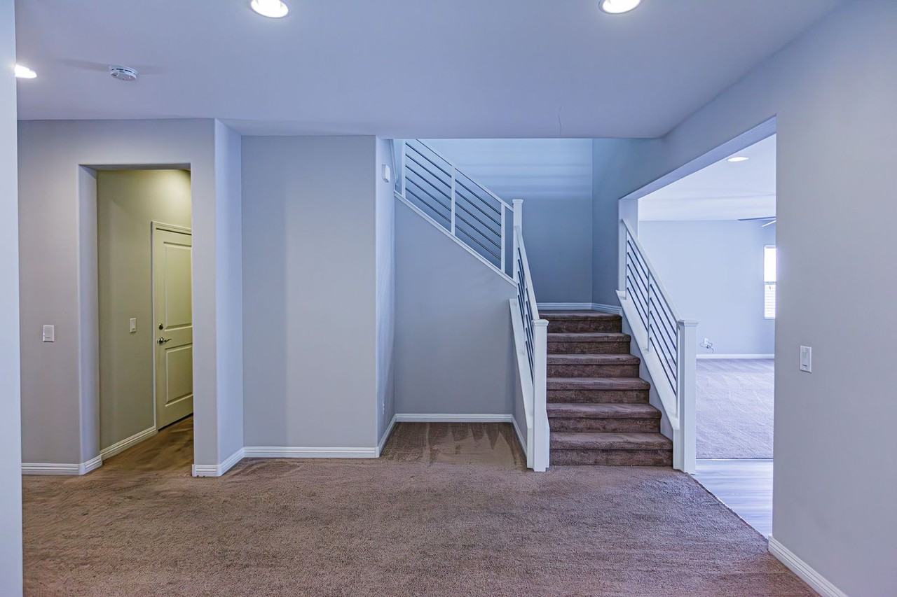 8538 Helvetia Ln - Photo 6 of 50