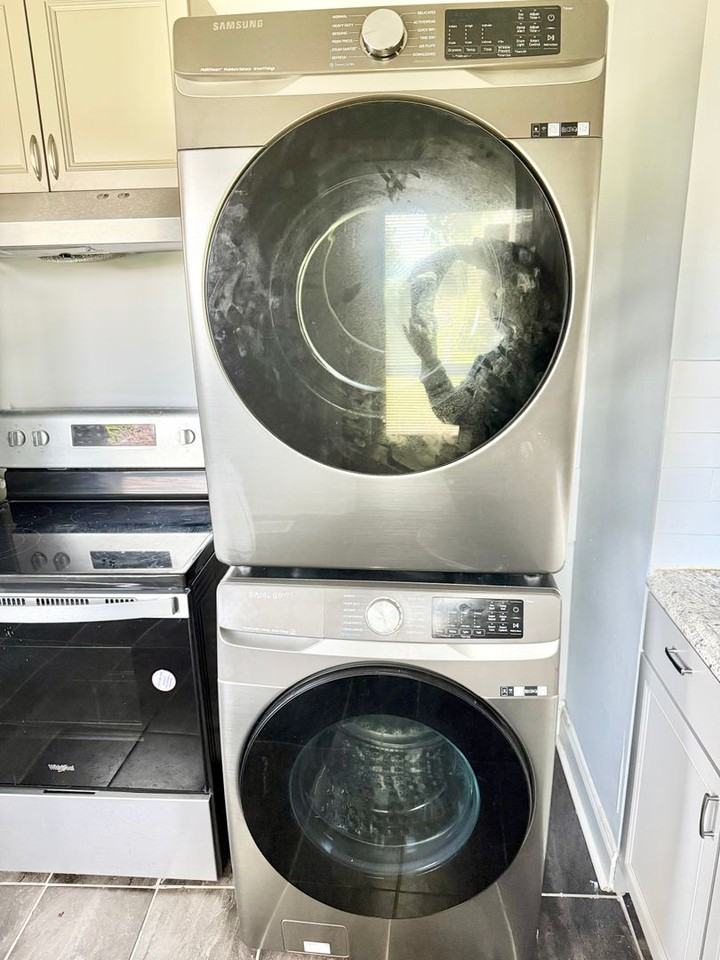 815 Cavalier Blvd - Photo 6 of 37