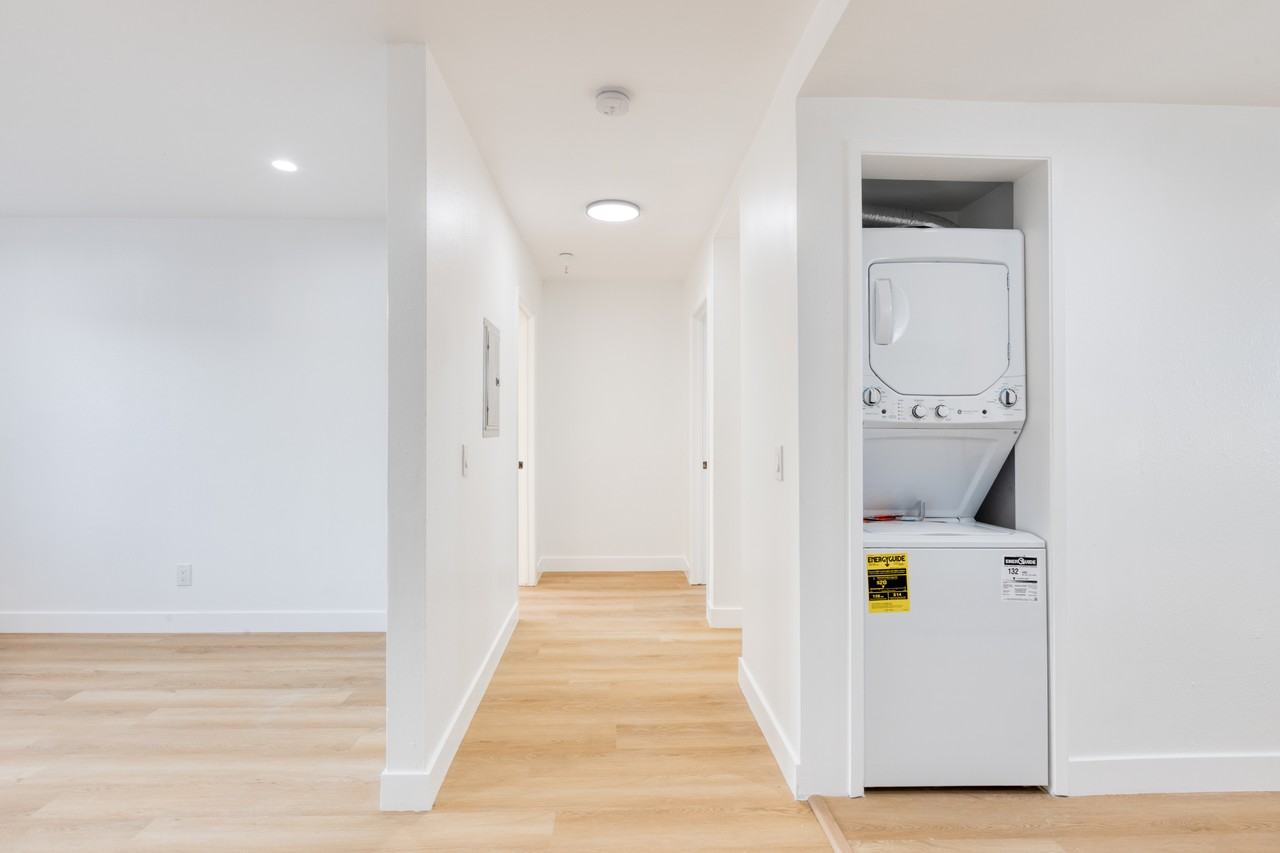 Franklin Ave #7 - Photo 2 of 25