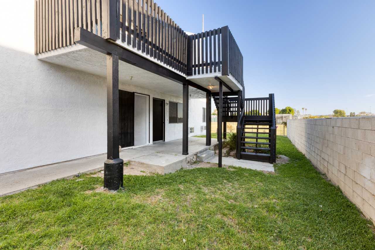 Franklin Ave #9 - Photo 3 of 21