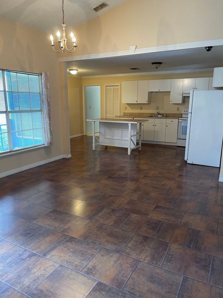 8487 Dorsey St - Photo 5 of 16