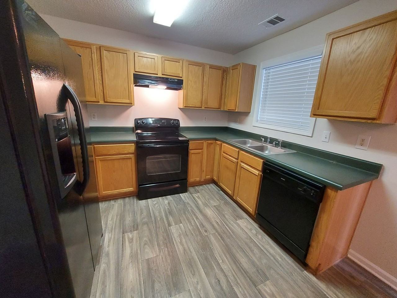 7093 Mahonia Pl - Photo 4 of 27