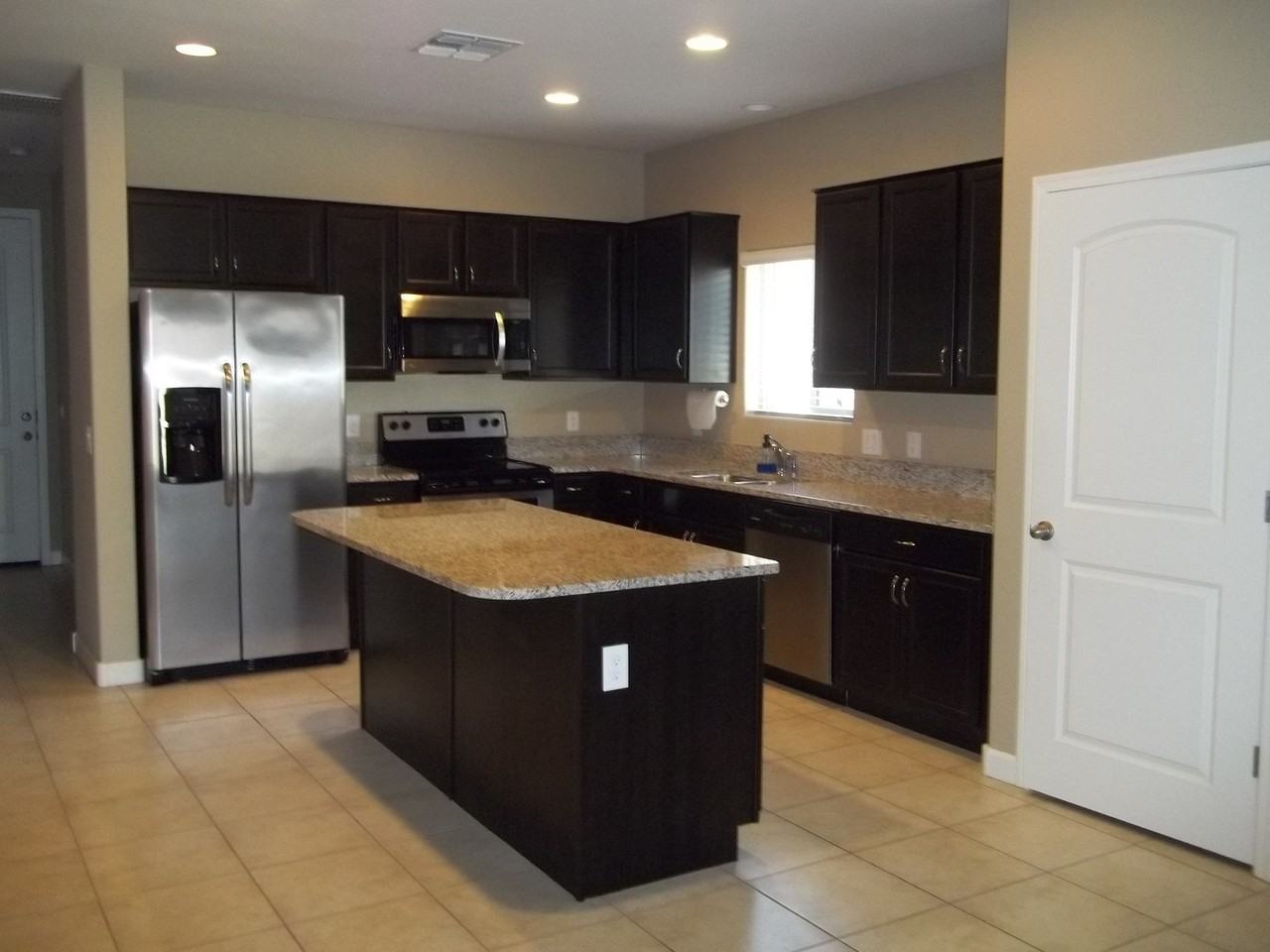 41094 W Somers Dr - Photo 2 of 19
