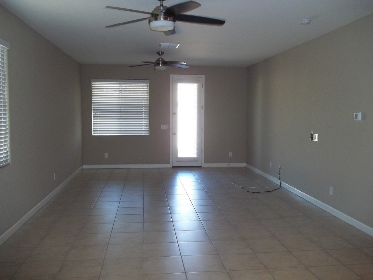 41094 W Somers Dr - Photo 4 of 19