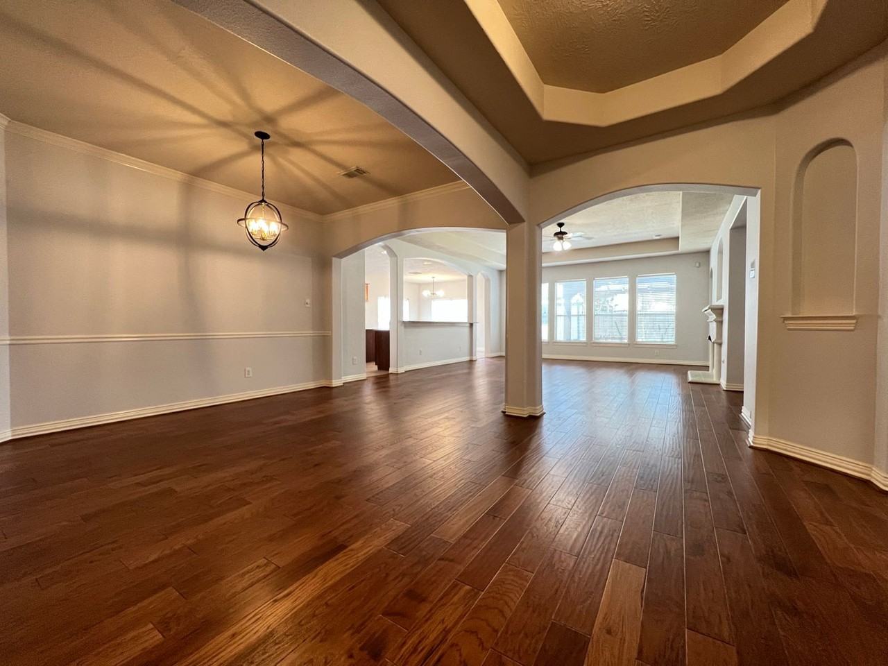 3518 Ellies Ln - Photo 2 of 22