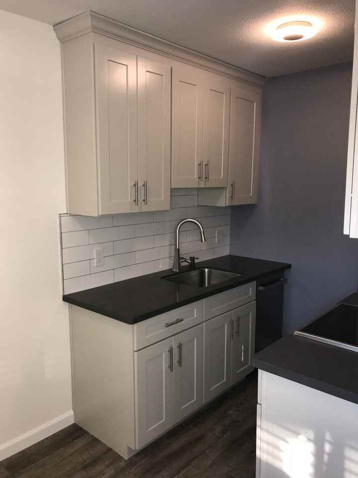 864 Park Dr - Photo 2 of 50