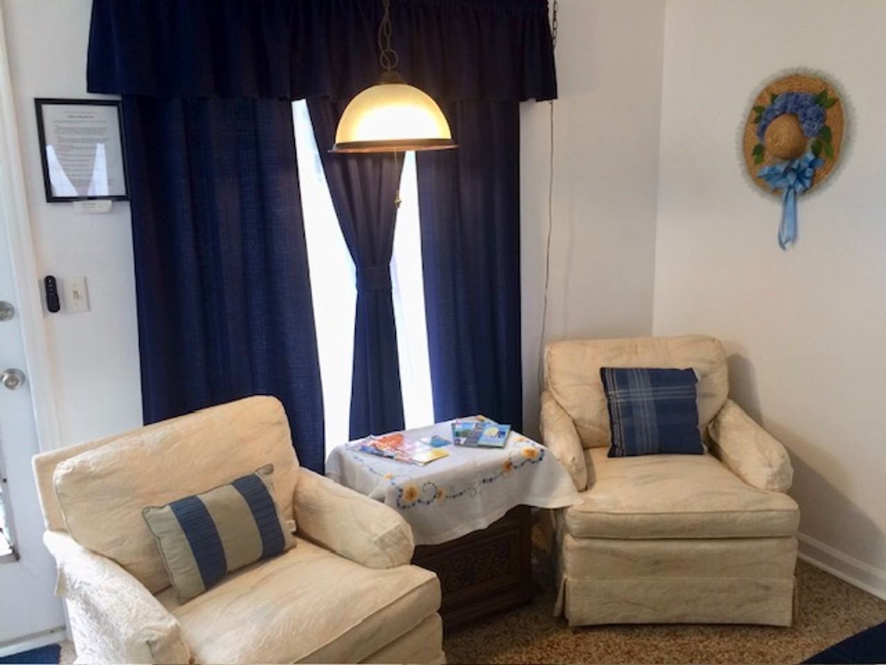 Jensen Beach efficiency with ALL UTILITIES INCLUDED! - Photo 2 of 18