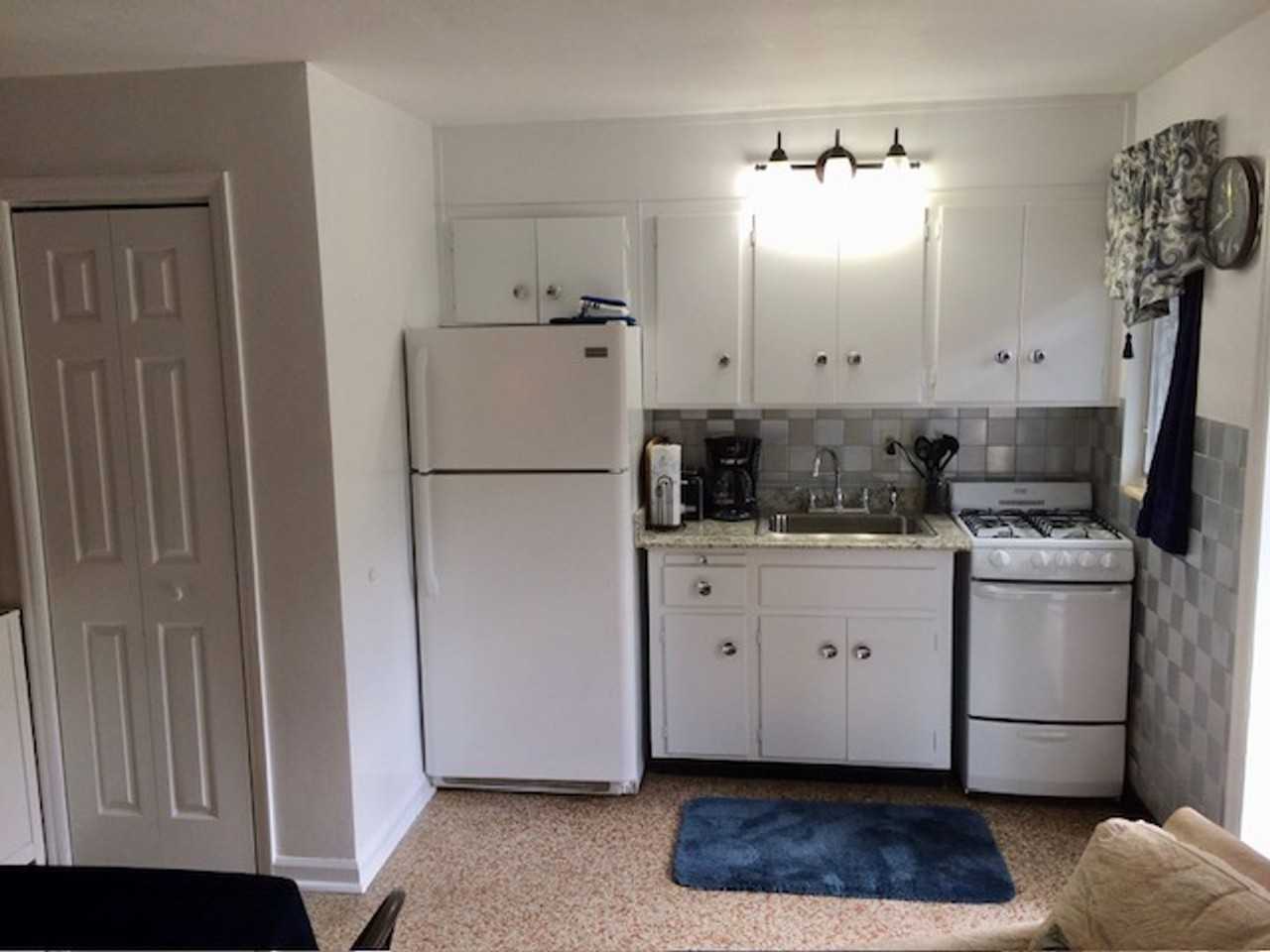 Jensen Beach efficiency with ALL UTILITIES INCLUDED! - Photo 3 of 18