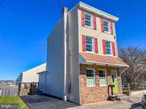 105 7th St - Photo 1 of 1