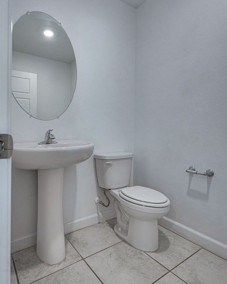 3501 Arcadian King Ave - Photo 5 of 13