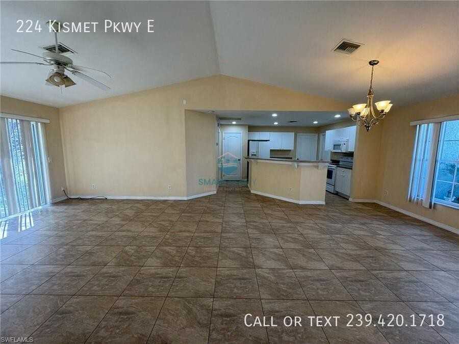 224 Kismet Pkwy E - Photo 3 of 10