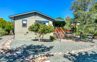 featured image of 725 Meadowlark Ln