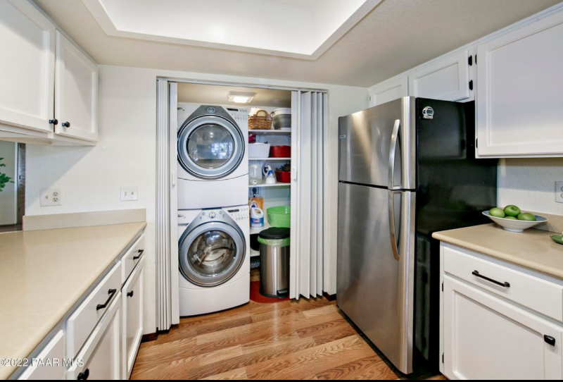 725 Meadowlark Ln - Photo 7 of 7